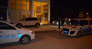 Polisten kaçan araçtan silah çıktı!