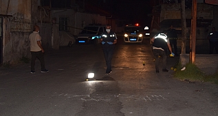 Husumetlisini bacağından vurdu!