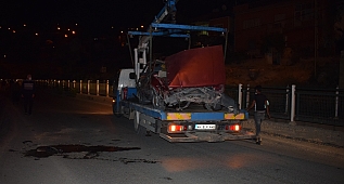 Otomobil şarampole düştü: 1'i polis 2 yaralı