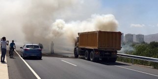 Seyir halindeki hafriyat kamyonu alev aldı