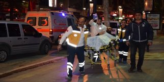 Bıçaklı kavgada 2 kişi yaralandı